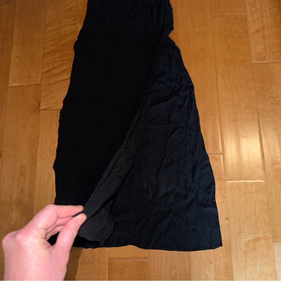 Tobi Black V Neck Maxi Tank Top Strap Dress Side Slits Mesh Paneling At Ribs - Picture 7 of 13